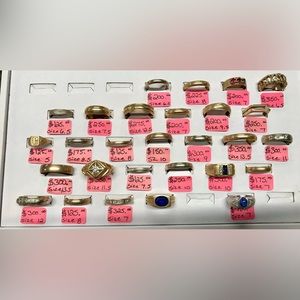 Mens 14kt gold rings.